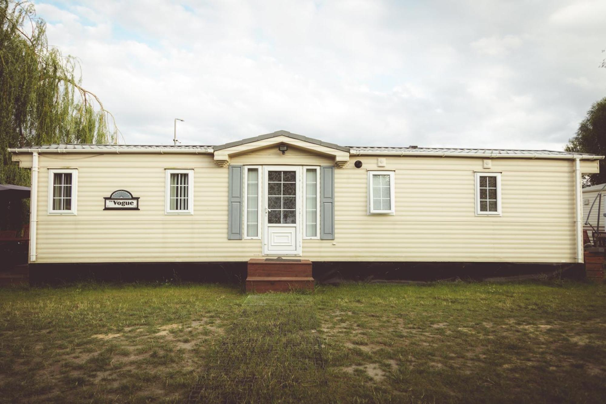 Osrodek Wypoczynkowy "Marina Rozbejko" Villa Myślibórz Buitenkant foto